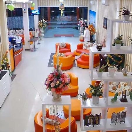 Fortune Front One Hotel Кендарі Екстер'єр фото